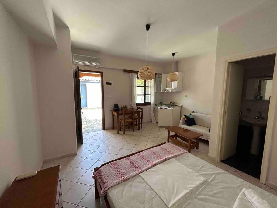 Cozy Studio In Skala, Agistri Daire Dış mekan fotoğraf